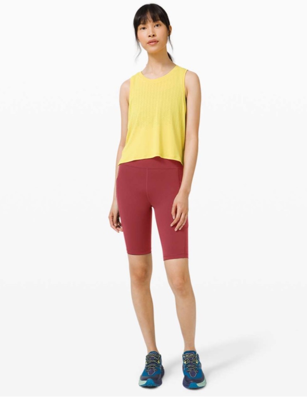 Lululemon invigorate High rise short 10” MSRP $68 size 6 color Chianti